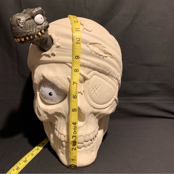 Giant 12” Pirate Zuru Smasher Skull Eye Ball Lights Up W/ Sound - Picture 3 of 8
